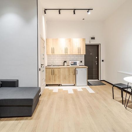 Modern Apartment In The Old City Lviv Kültér fotó