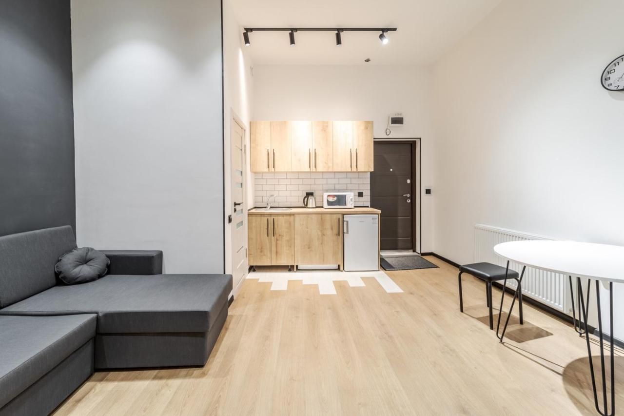 Modern Apartment In The Old City Lviv Kültér fotó