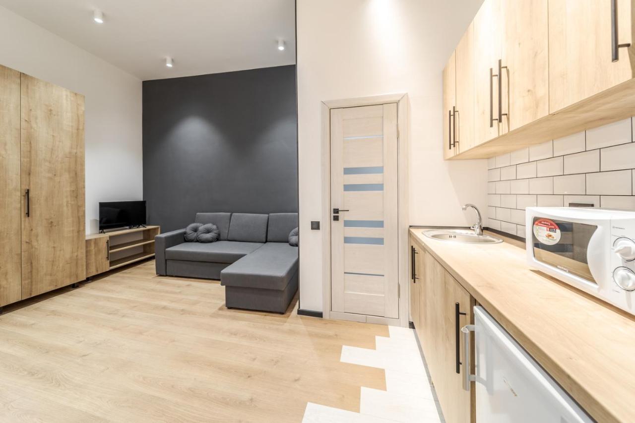 Modern Apartment In The Old City Lviv Kültér fotó