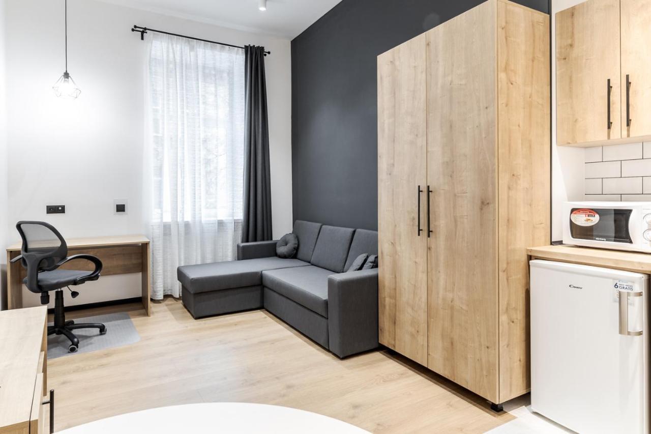 Modern Apartment In The Old City Lviv Kültér fotó