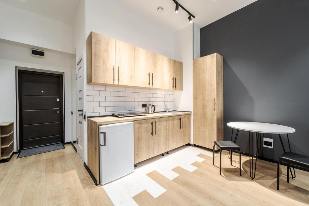 Modern Apartment In The Old City Lviv Kültér fotó