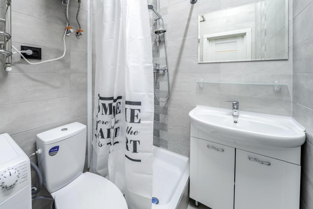 Modern Apartment In The Old City Lviv Kültér fotó