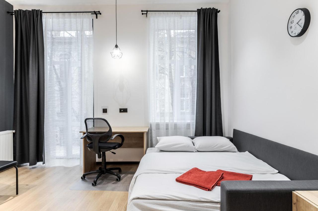 Modern Apartment In The Old City Lviv Kültér fotó